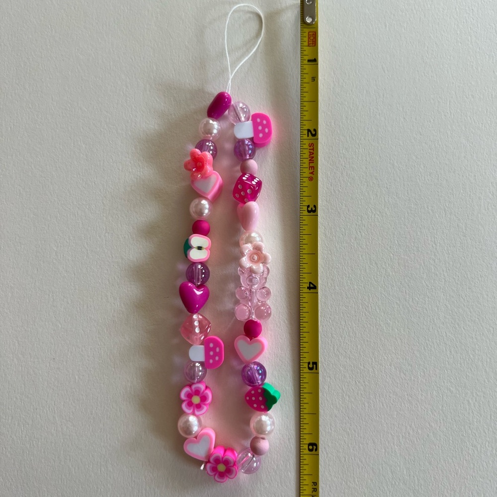 🌸🩷Pink Junk Drawer Beaded Phone Charm - Picture 3 of 3